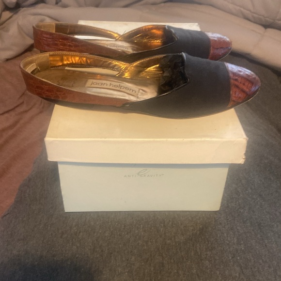 Prada, by Joanne Helpem Classic sling back size 6 1/2 - Picture 2 of 3